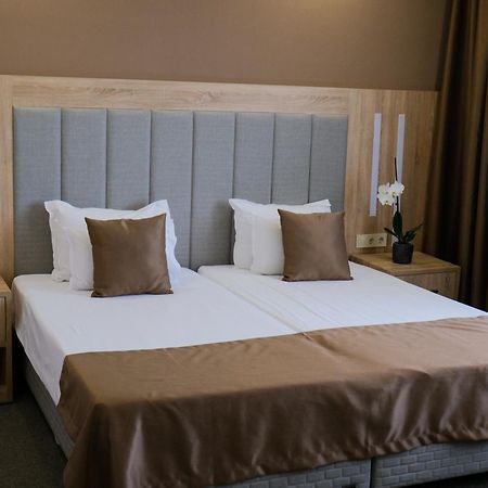Sps Hotel Płowdiw Zewnętrze zdjęcie