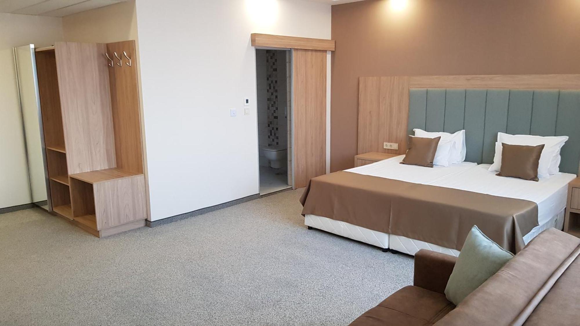 Sps Hotel Płowdiw Zewnętrze zdjęcie